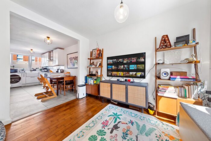 3 Bedroom Terraced House For Sale In Hyperion House, Arbery Road, E3