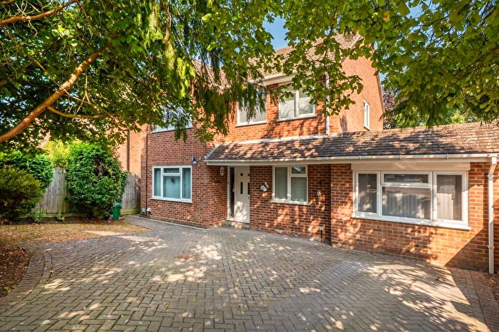 5 Bedroom Detached House For Sale In Henley Wood Road, Earley, Reading, RG6