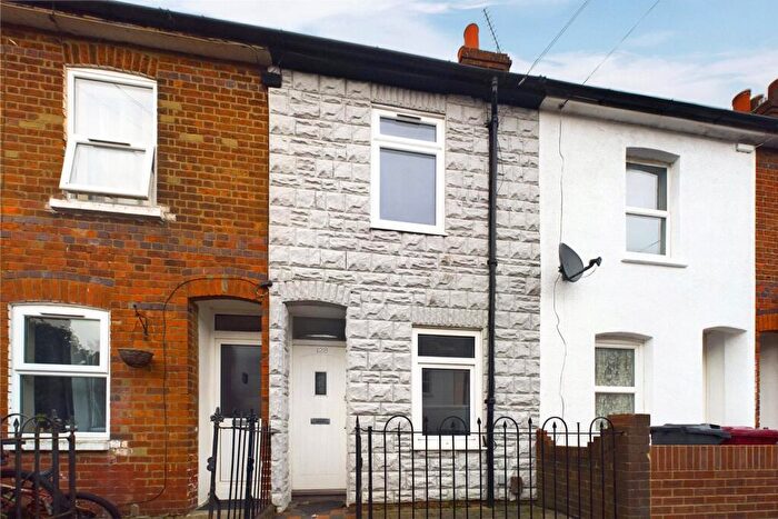 2 Bedroom Terraced House To Rent In Waldeck Street, Reading, Berkshire, RG1