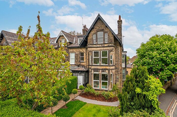 2 Bedroom Flat For Sale In Lancaster Road, Harrogate, HG2
