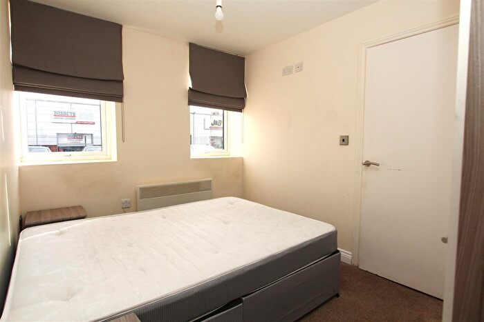 1 Bedroom Flat To Rent In Brunswick Court, Leeds, LS2