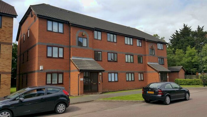 2 Bedroom Flat To Rent In Ainsley Close, Edmonton, London, N9