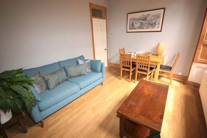 1 Bedroom Flat To Rent In Castle Terrace, Edinburgh, EH1