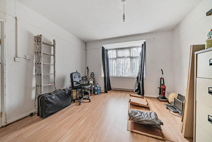3 Bedroom Terraced House For Sale In Clarendon Rise, London, SE13