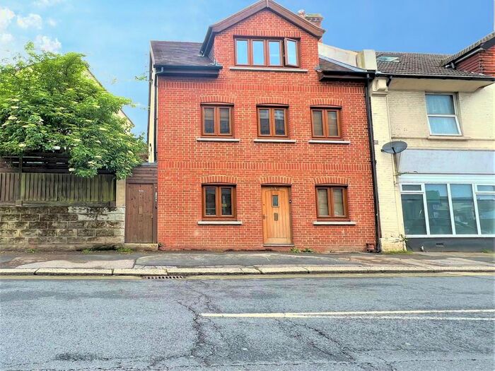 1 Bedroom Flat To Rent In London Road, St. Leonards-On-Sea, TN37