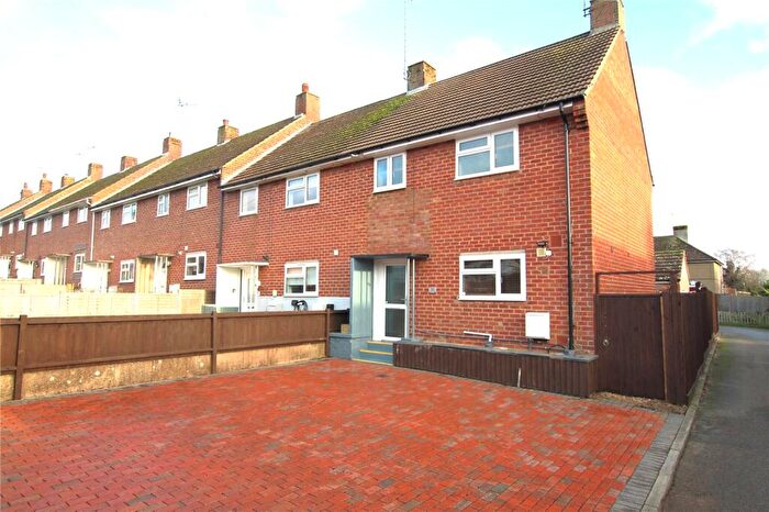 3 Bedroom Terraced House To Rent In Westhill Avenue, Brackley, NN13