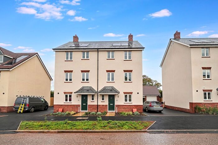 4 Bedroom Town House To Rent In Rowland Way, Exeter, EX2