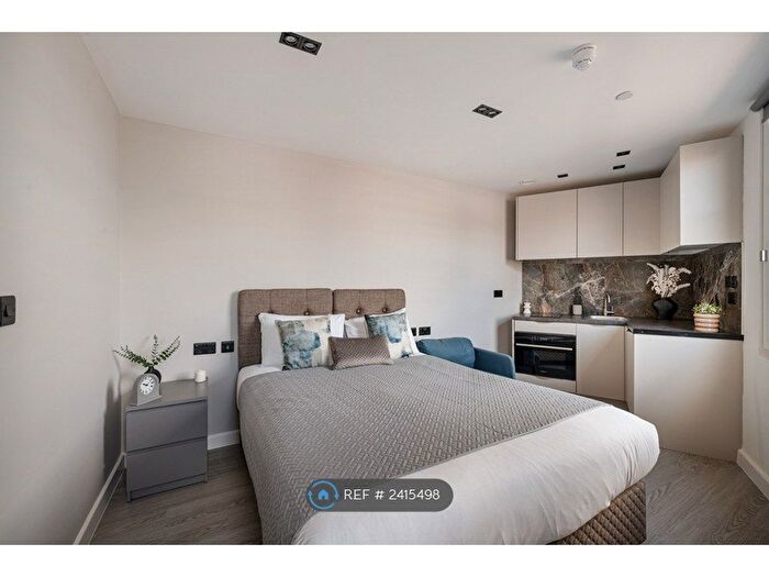 Studio To Rent In Lowlands Road, Harrow, HA1