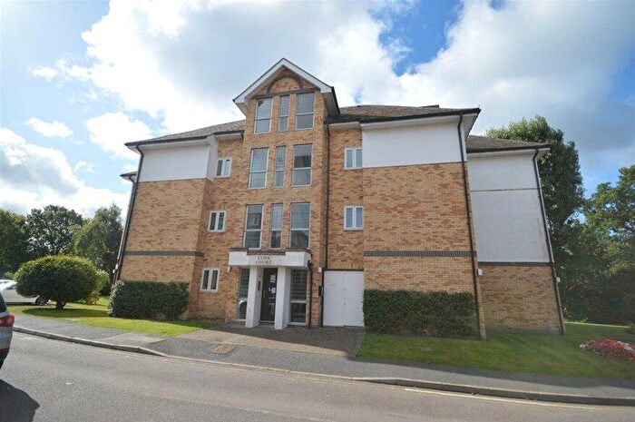 1 Bedroom Flat To Rent In Syon Court, Park View Close, St Albans, AL1