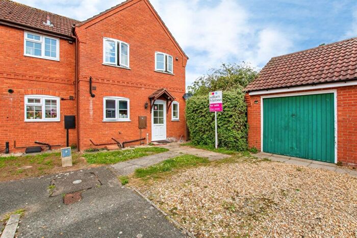 3 Bedroom Semi-Detached House For Sale In Thorne Way, Kirton, Boston, PE20