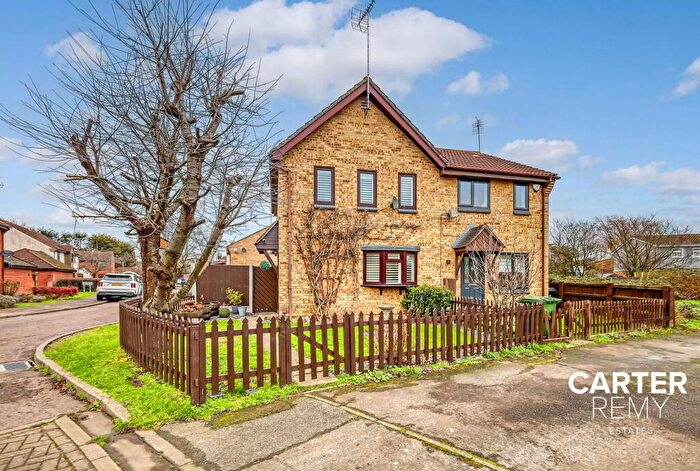 3 Bedroom Semi-Detached House For Sale In Wood Green, Basildon, SS13