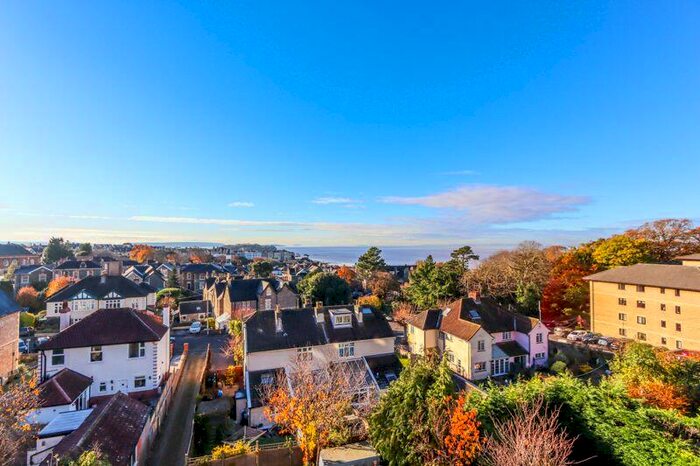 2 Bedroom Flat To Rent In Hill Road, Clevedon, BS21