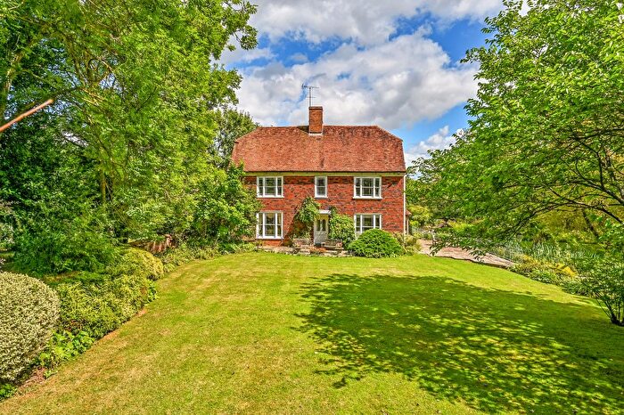4 Bedroom Detached House For Sale In Ulcombe Road, Headcorn, Ashford, Kent, TN27