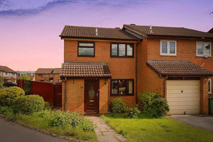 3 Bedroom End Of Terrace House For Sale In Dunster Gardens, Cheltenham, Gloucestershire, GL51