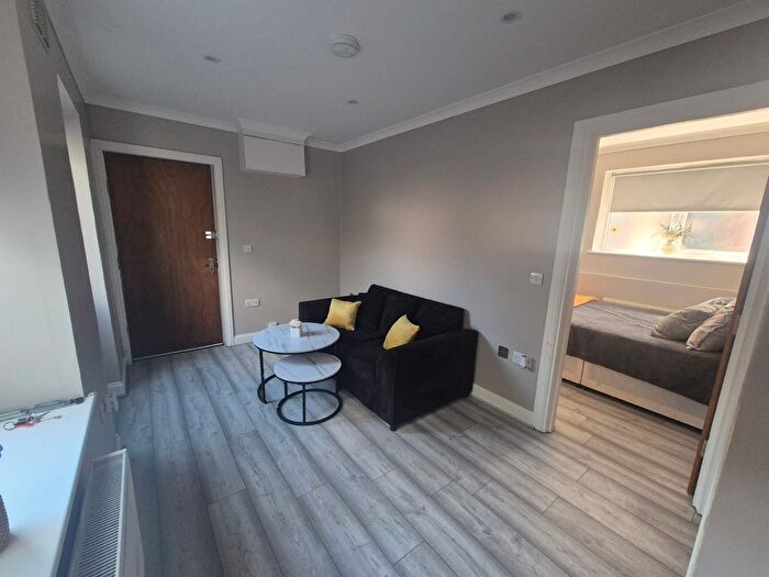 1 Bedroom Flat To Rent In Flat A Windsor Walk, Luton, LU1