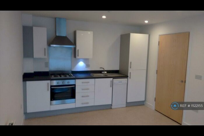 1 Bedroom Flat To Rent In Osprey House, Tilehurst, Reading, RG30