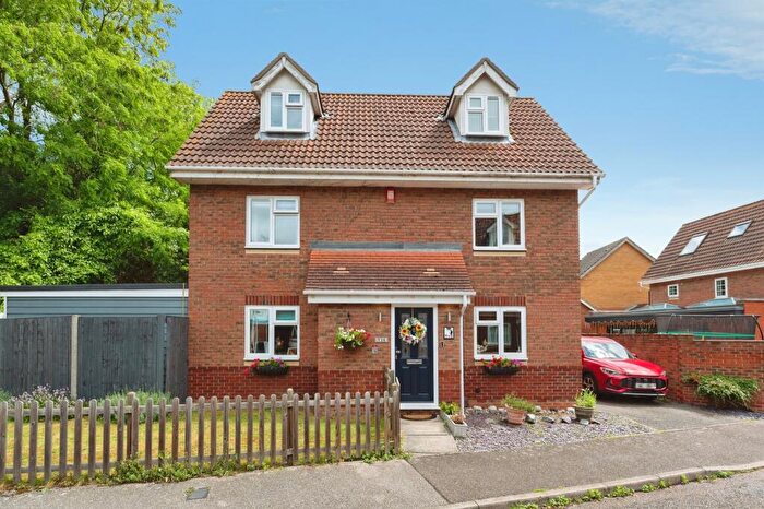 4 Bedroom Detached House For Sale In Gunning Road, Grays, RM17