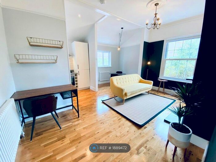 1 Bedroom Flat To Rent In Leam Terrace, Leamington Spa, CV31