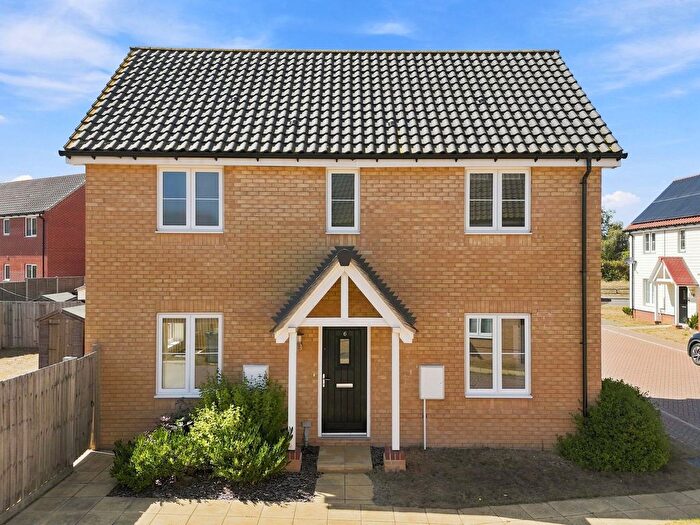 3 Bedroom Detached House For Sale In Murray Close, Melton, IP12