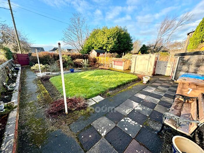2 Bedroom Semi-Detached Bungalow For Sale In Grahamston Avenue, Glengarnock, KA14