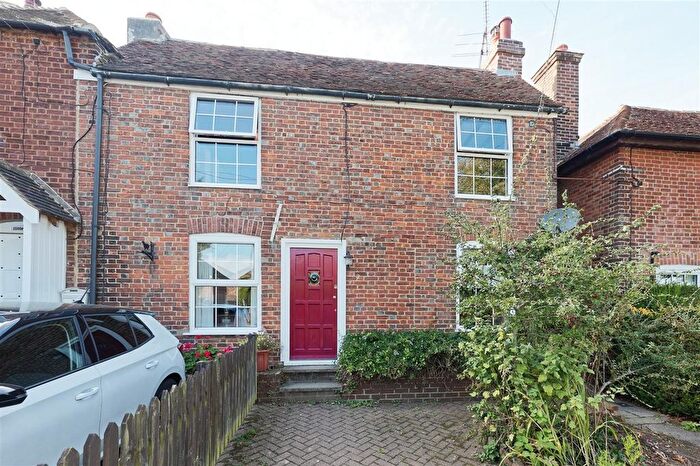 3 Bedroom Semi-Detached House For Sale In Shop Cottages, Lower Hardres, Canterbury, CT4