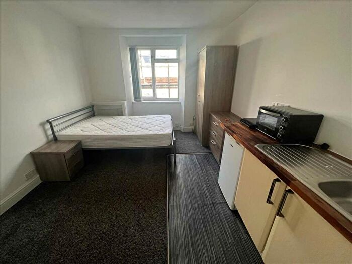 1 Bedroom Apartment To Rent In Radford Road, Plymouth, PL1