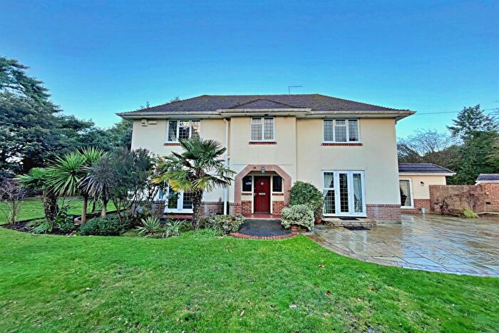 5 Bedroom Detached House To Rent In Bournemouth, BH3