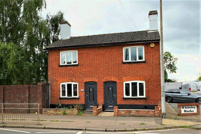 2 Bedroom Property To Rent In Watling Street, Hockliffe, Leighton Buzzard, LU7