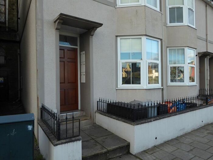 1 Bedroom Flat To Rent In Tondu Road, Bridgend, Bridgend County., CF31