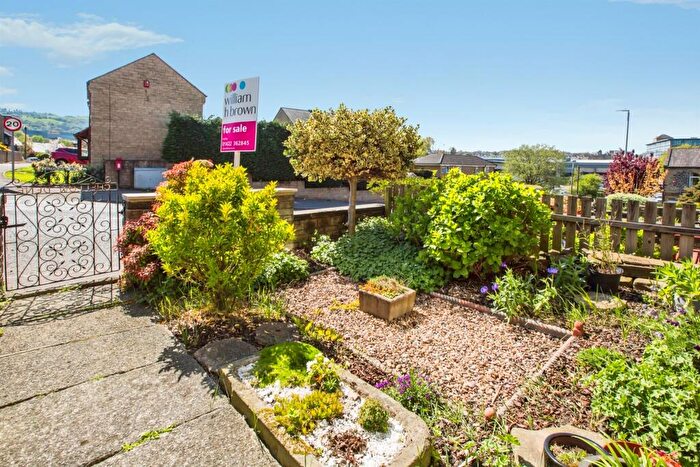 3 Bedroom Terraced House For Sale In Dewsbury Road, Elland, HX5
