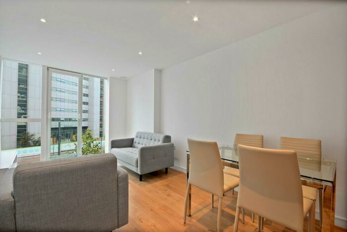 1 Bedroom Apartment To Rent In Pinnacle Apartments, Saffron Central Square, Croydon, CR0
