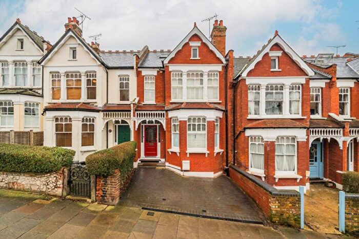 4 Bedroom Terraced House For Sale In Rosebery Road, London, N10