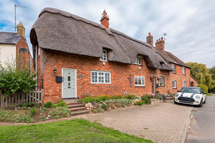 2 Bedroom Cottage For Sale In High Street, Nash, Buckinghamshire, MK17
