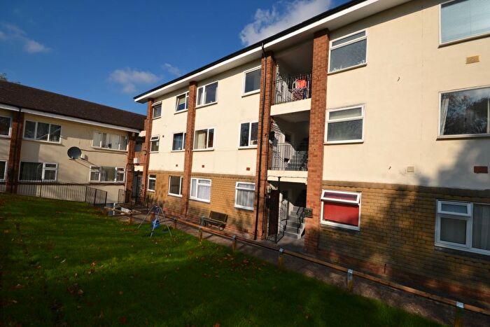 3 Bedroom Flat To Rent In Malcolm Close, Nottingham, NG3