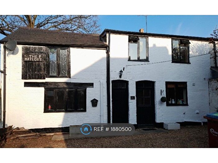 2 Bedroom Semi-Detached House To Rent In High Street, Toddington, LU5