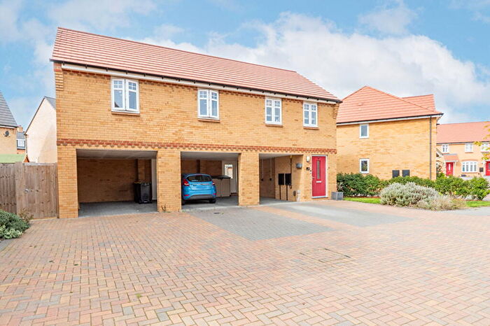 2 Bedroom Coach House For Sale In Thorne Close, Wixams, MK42