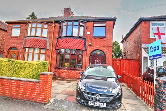 3 Bedroom Semi Detached House For Sale In Stansfield Road, Manchester, M35