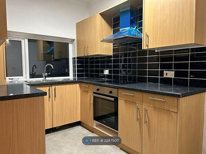 2 Bedroom Flat To Rent In Baxter Avenue, Southend On Sea, SS2