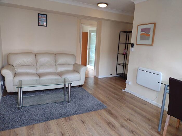 2 Bedroom Flat To Rent In Flat, Catrin House, Trawler Road, Maritime Quarter, Swansea, SA1