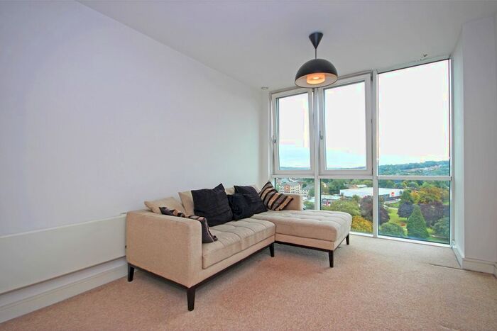 1 Bedroom Flat To Rent In Kd Tower, Hemel Hempstead, HP1