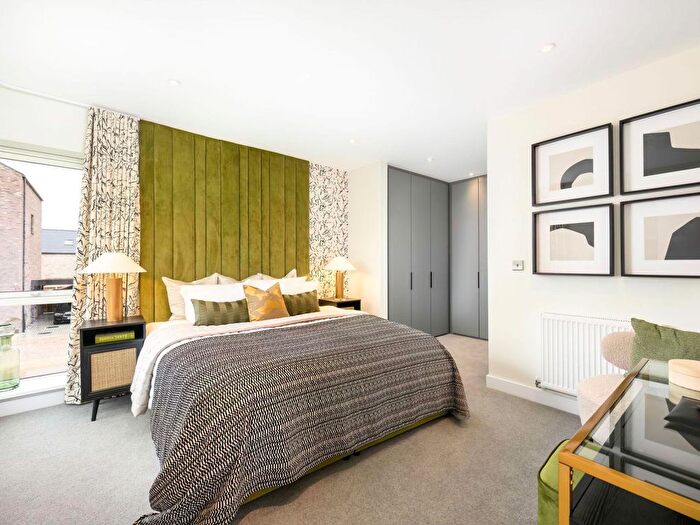 5 Bedroom Detached House For Sale In Newmarket Road, Teversham, Cambridge, CB5