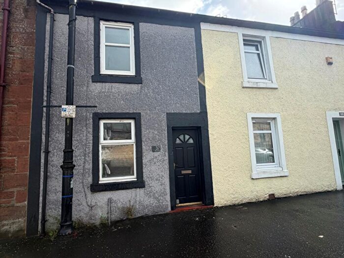 2 Bedroom Terraced House To Rent In High Street, Stewarton, KA3