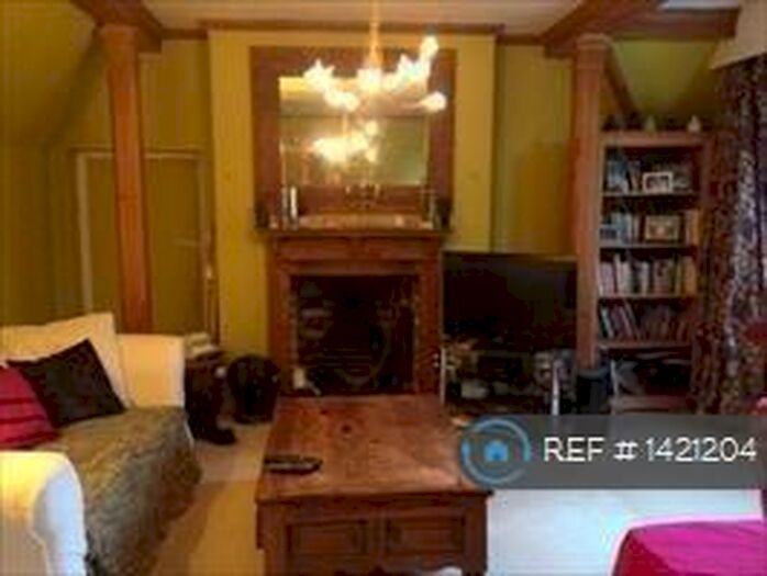 1 Bedroom Flat To Rent In The Avenue, Hitchin, SG4