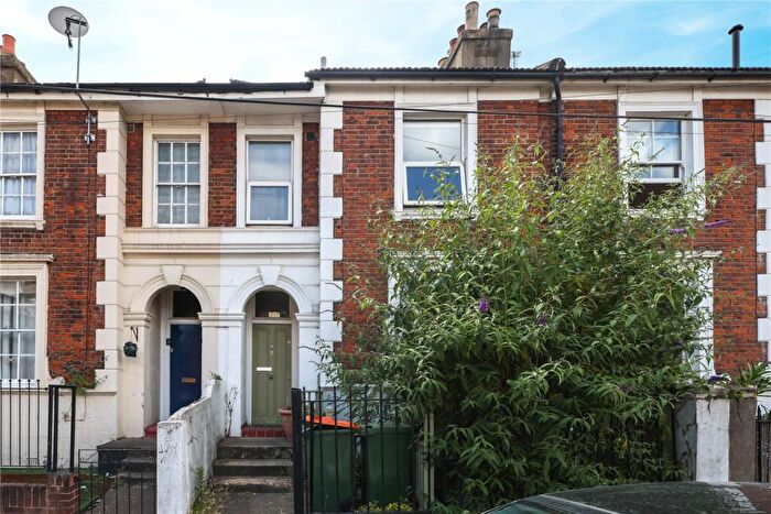 4 Bedroom Terraced House For Sale In Windmill Lane, Stratford, London, E15