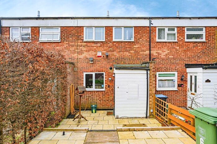 2 Bedroom Terraced House For Sale In Katrine Square, Hemel Hempstead, HP2