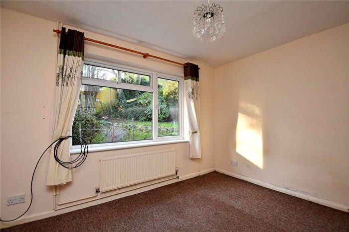 2 Bedroom Bungalow For Sale In Royston Drive, Ipswich, Suffolk, IP2