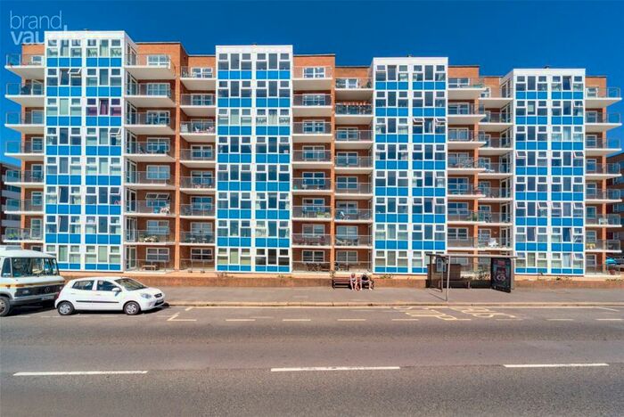 2 Bedroom Flat To Rent In Kingsway, Hove, East Sussex, BN3