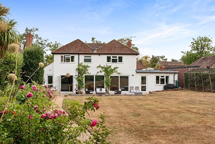 5 Bedroom Detached House For Sale In Forest Road, East Horsley, KT24