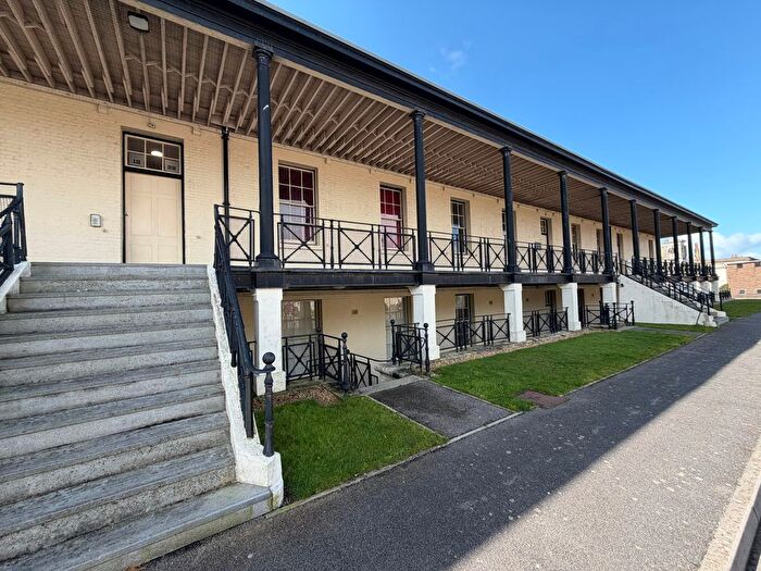 1 Bedroom Flat To Rent In St. Georges Walk, Gosport, PO12