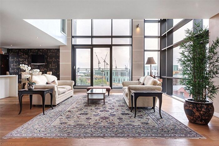 2 Bedroom Flat To Rent In Hardwicks Square, Wandsworth Park, SW18